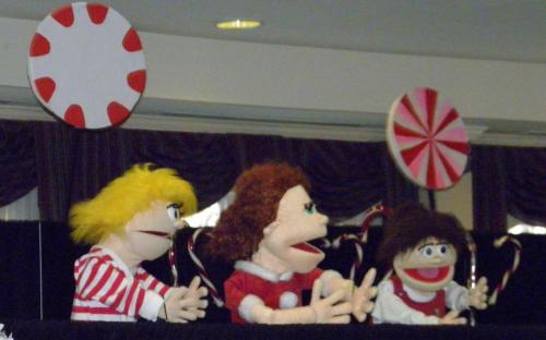 candy cane puppets